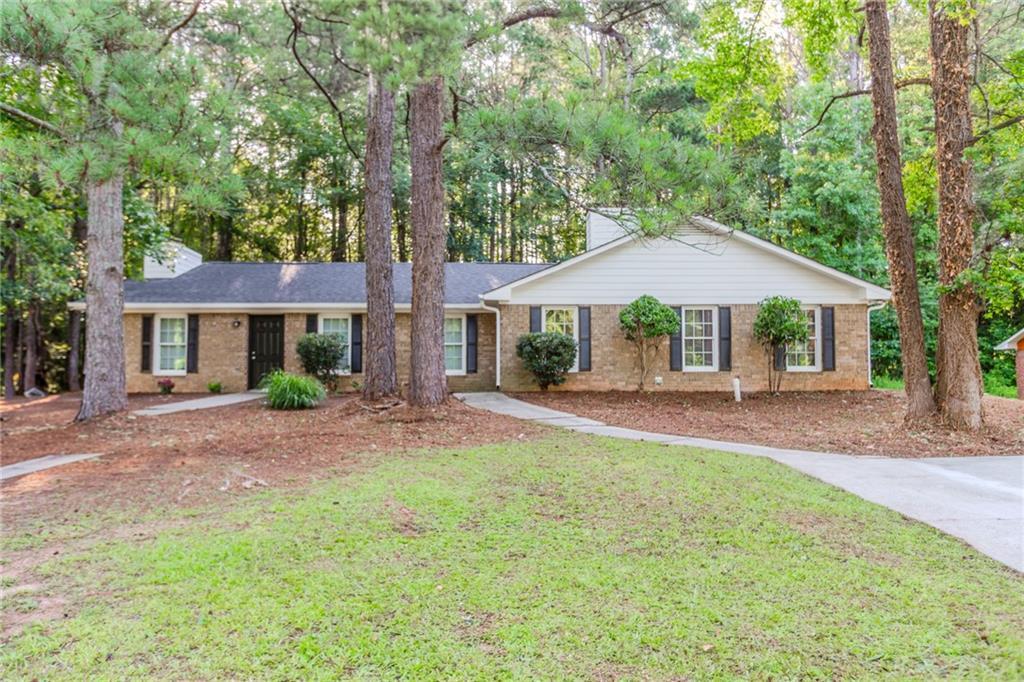 8182 Magnolia Dr., Jonesboro, GA 30238