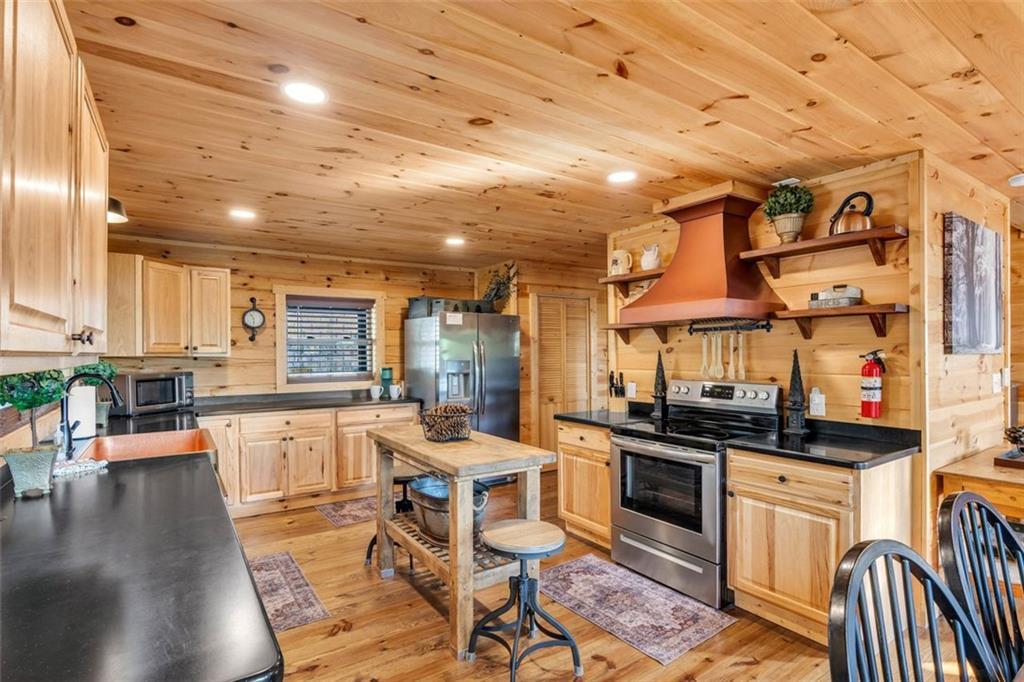 182 Evening Shadows Rd., Morganton, GA 30560