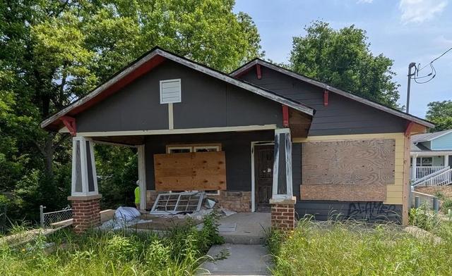 New Homes with Master Bedrooms on the 1st Floor That Attend Maynard H. Jackson High School: June 14th to June 20th
