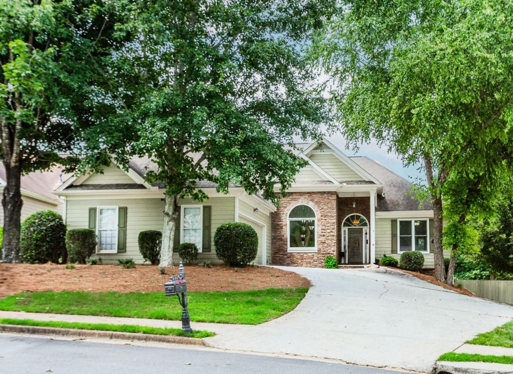1122 Cayuga Ct., Dacula, GA 30019