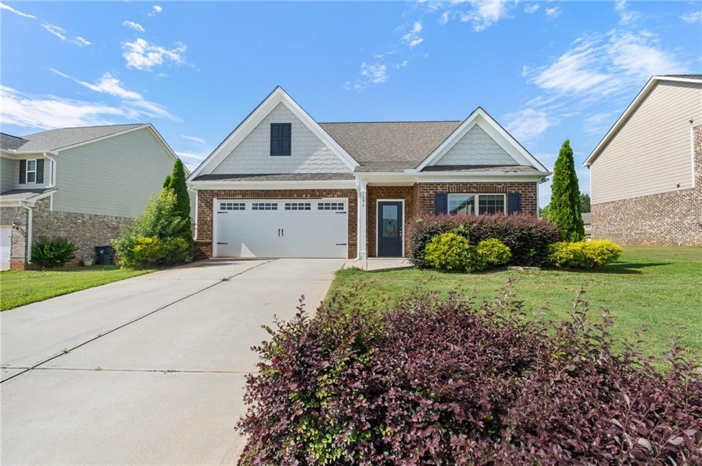 196 Al Jennah Blvd., Locust Grove, GA 30248