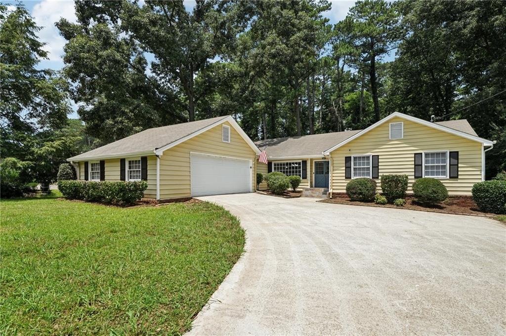 2466 Country Club Dr., Conyers, GA 30013