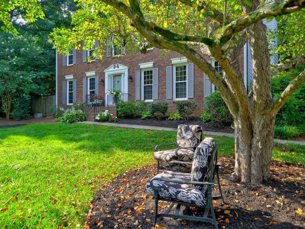 4512 Woodlawn Lake Dr., Marietta, GA 30068