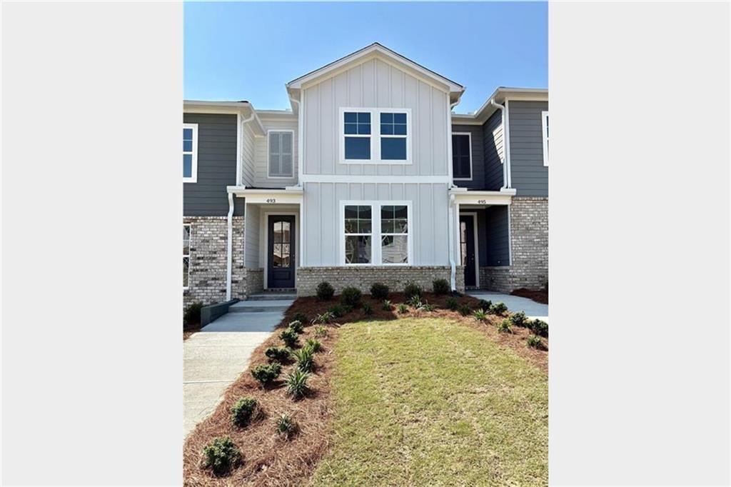 493 Crown Dr., Cartersville, GA 30120