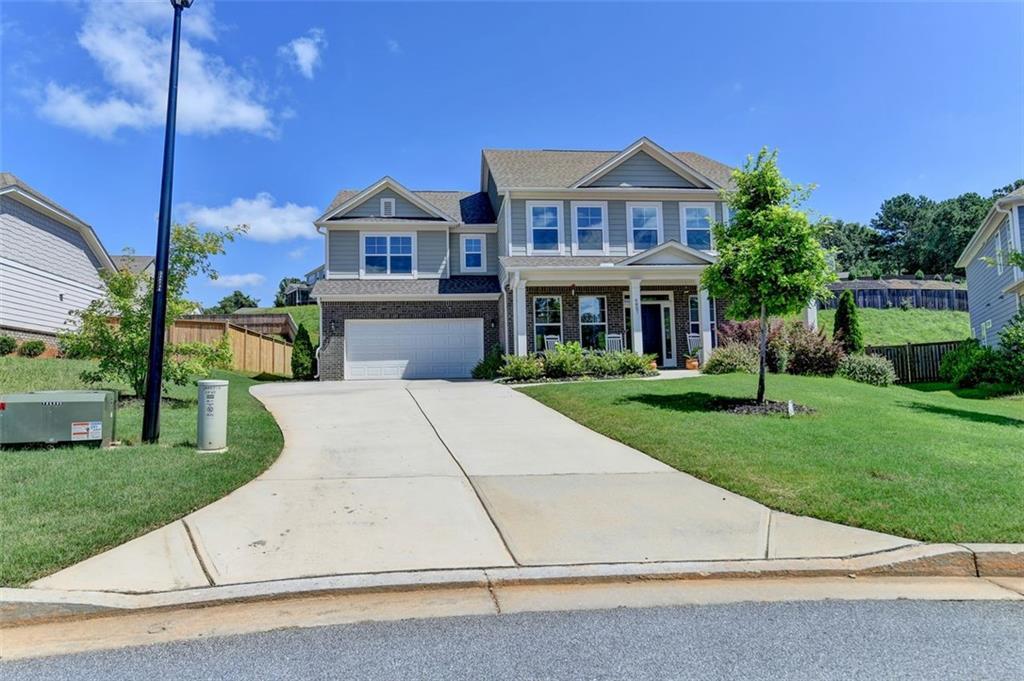 6867 Kate Ln., Flowery Branch, GA 30542