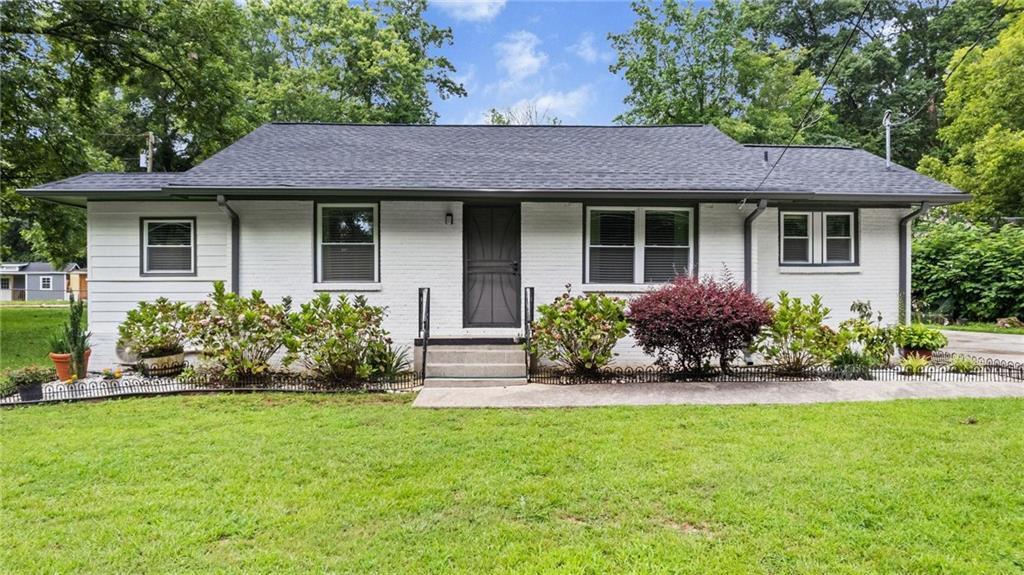 5599 Redan Cir., Stone Mountain, GA 30088