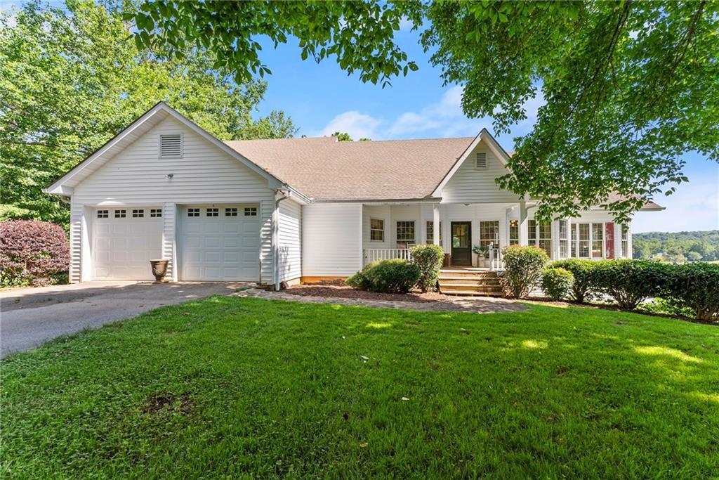 122 Tritt Rd., Dahlonega, GA 30533