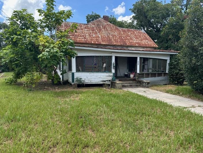 505 Strickland Ave., Blackshear, GA 31516