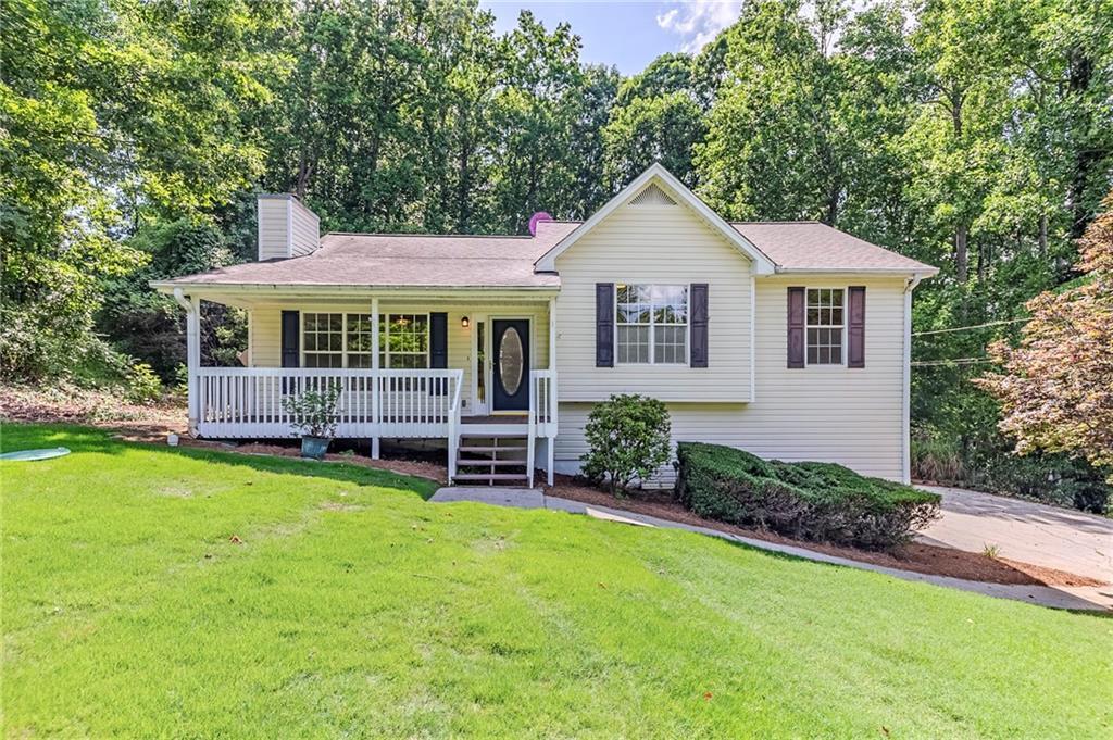 125 Ashbury Ct., Dallas, GA 30157