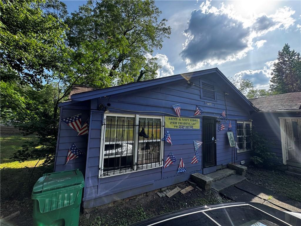 6733 Old Covington Rd., Lithonia, GA 30058