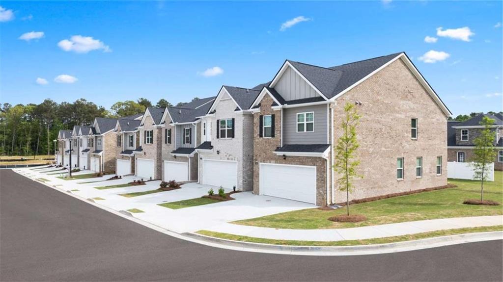 255 Silver Moon Dr., Loganville, GA 30052
