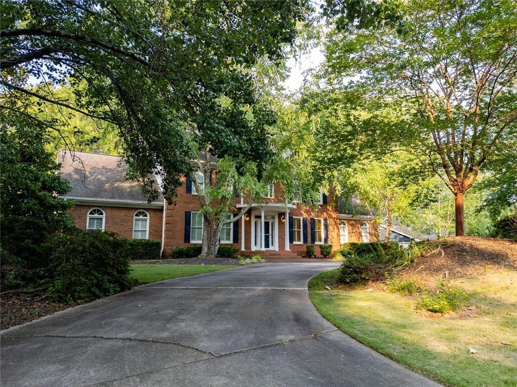 6203 Crestview Drive Southeast Dr., Covington, GA 30014