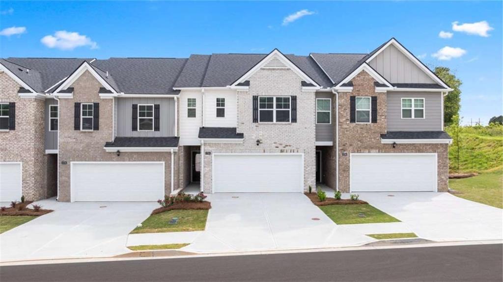 225 Silver Moon Dr., Loganville, GA 30052