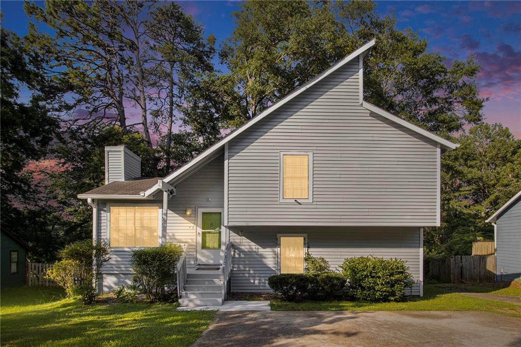 1077 Mainstreet Valley Dr., Stone Mountain, GA 30088