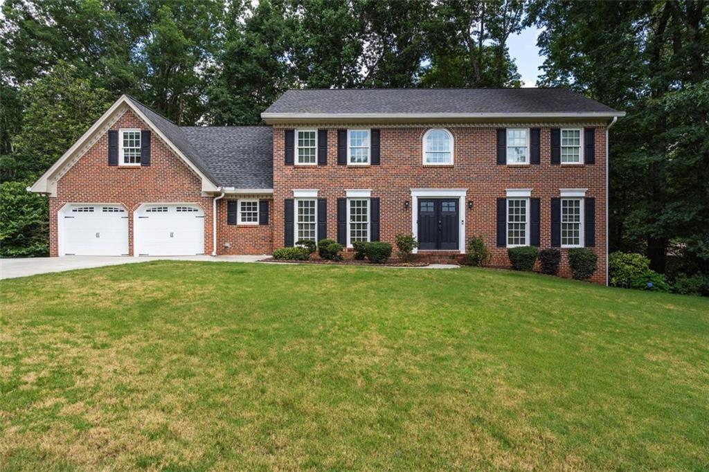 3439 Smoke Hollow Pl., Roswell, GA 30075