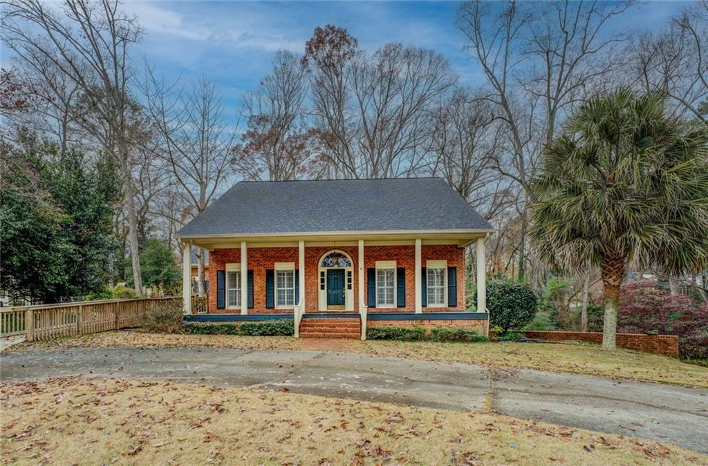 1216 Valley Dr., Conyers, GA 30012