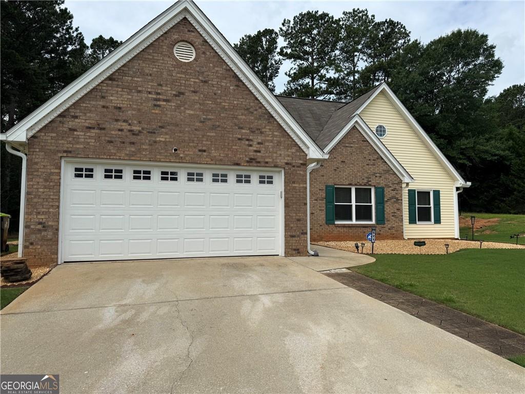 521 Deadwood Tr., Locust Grove, GA 30248