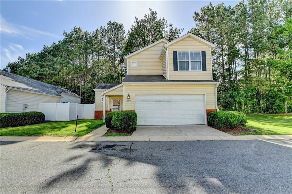609 Bedford Ct., Woodstock, GA 30188