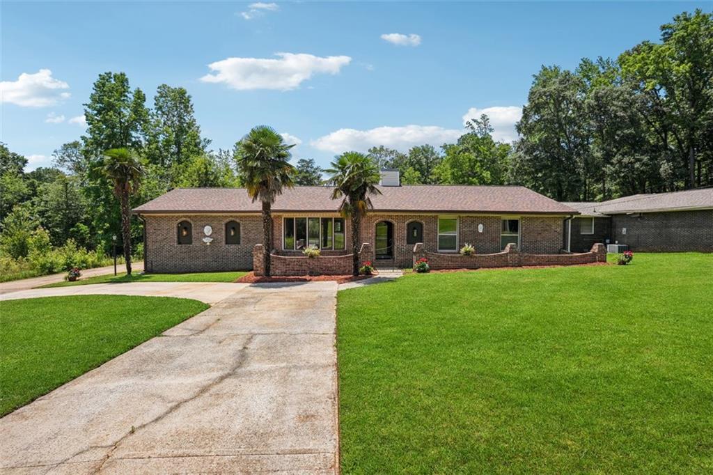 12 Windsor Way, Newnan, GA 30263