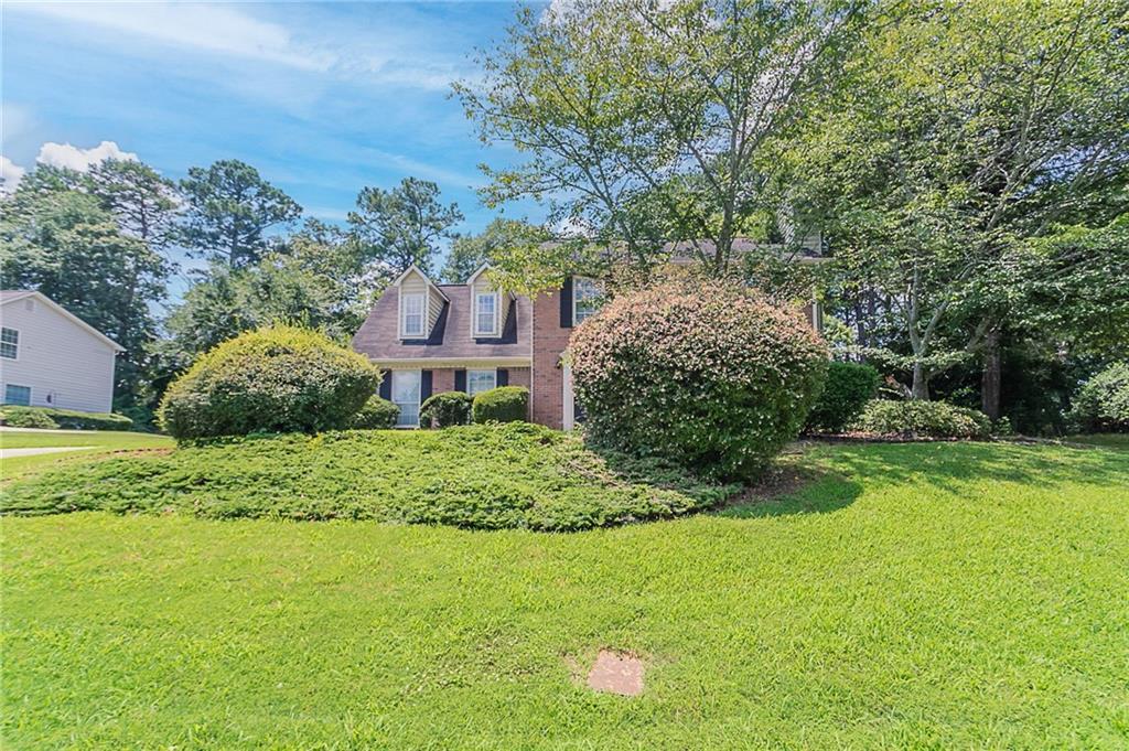1797 Emerson Lake Cir., Snellville, GA 30078