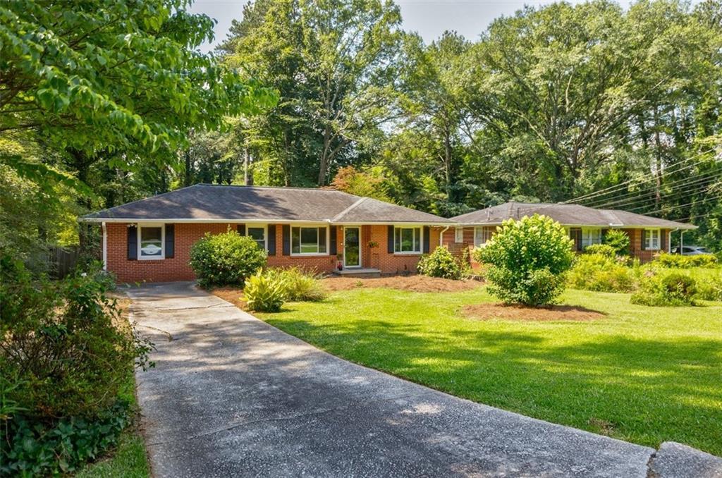 2343 Hunting Valley Dr., Decatur, GA 30033