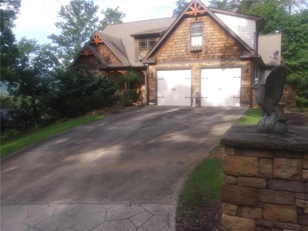 194 White Eagle Dr., Waleska, GA 30183