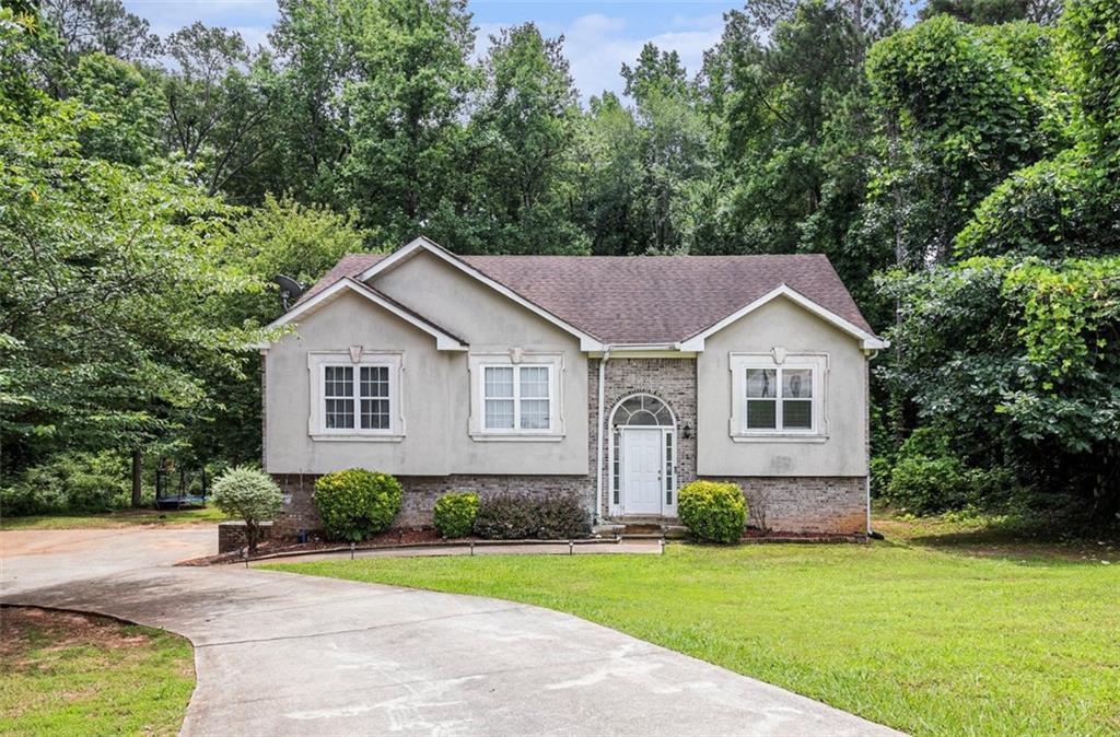 3514 Blackberry Ln., Conyers, GA 30094