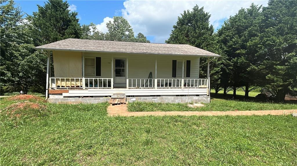 500 Camp Creek Cir., Cornelia, GA 30531