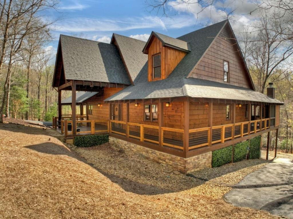 115 Coldwater Creek Dr., Mineral Bluff, GA 30559