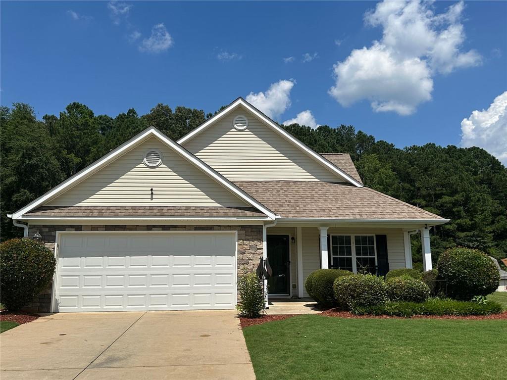 345 Annslee Circle Cir., Loganville, GA 30052