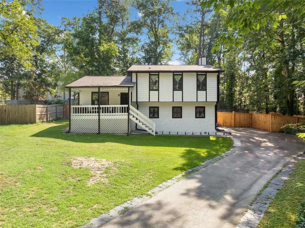 1637 Deer Run Rd., Lawrenceville, GA 30043