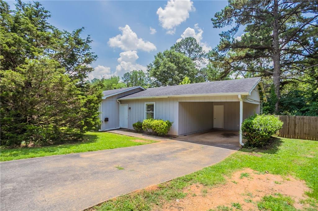 502 Snowfall Ter., Palmetto, GA 30268