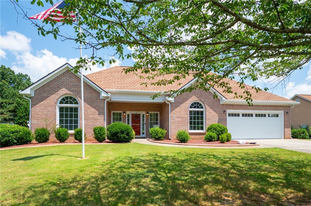 60 Legend Creek Ln., Douglasville, GA 30134