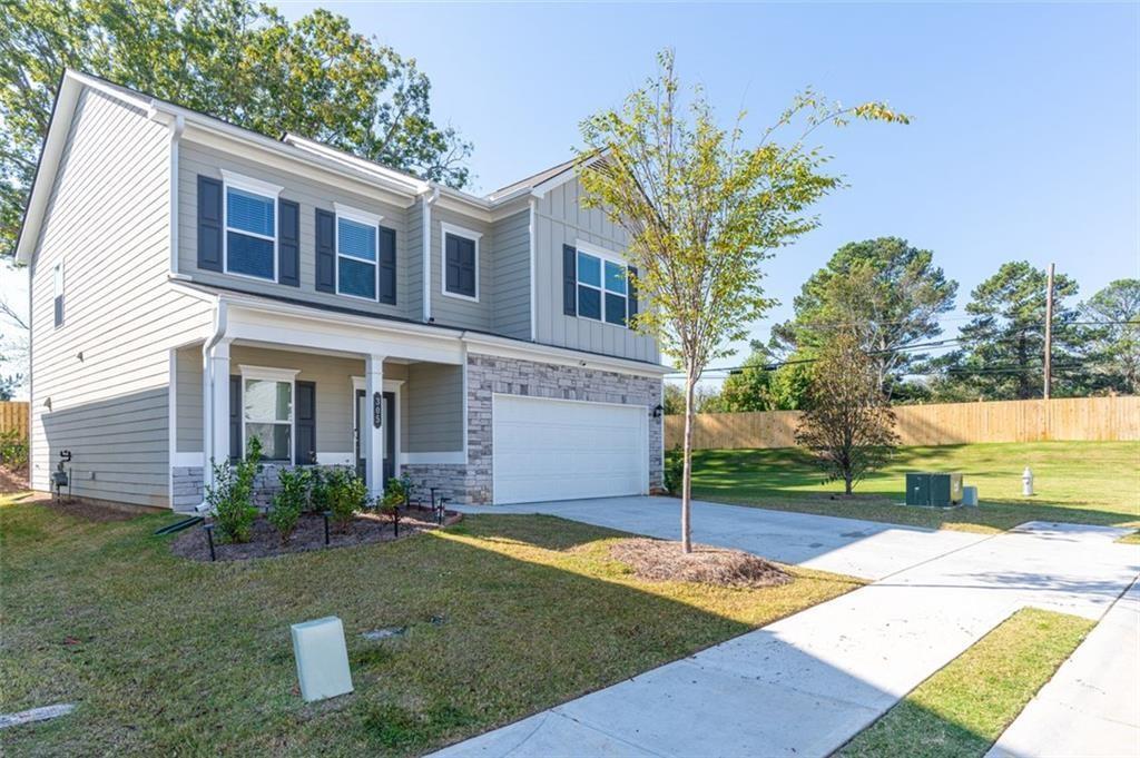 305 Knights Ct., Canton, GA 30115