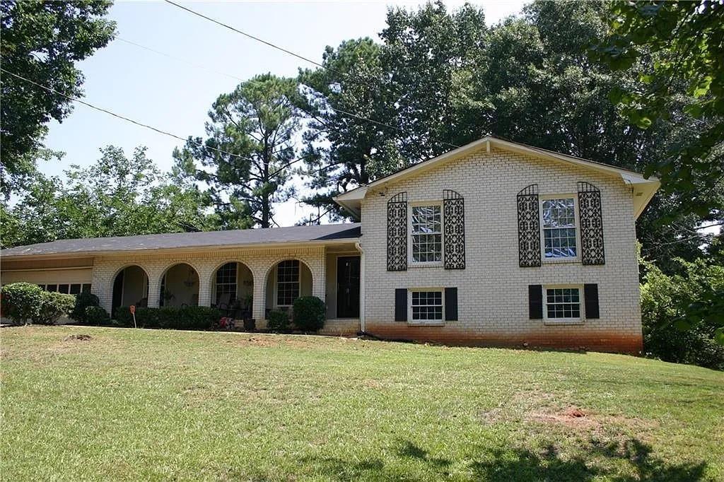 3864 Wake Forest Rd., Decatur, GA 30034