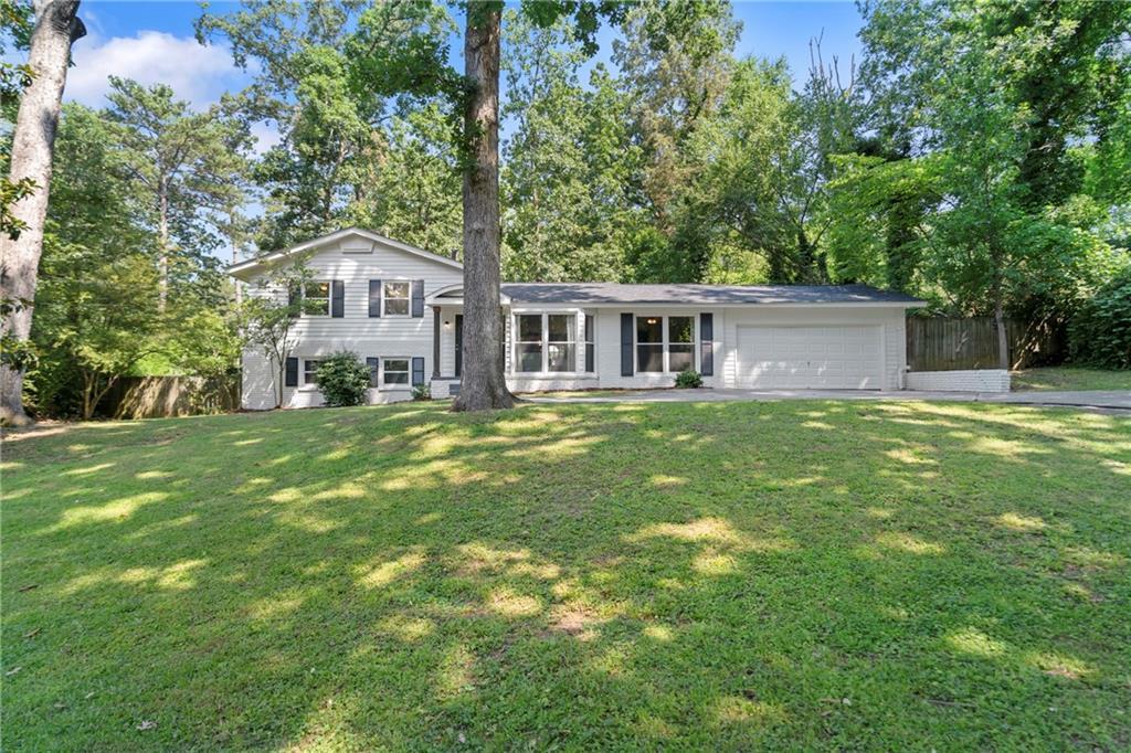 431 Hickory Ln., Smyrna, GA 30082