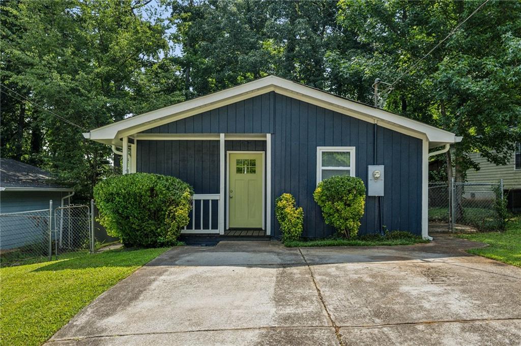 1696 Thomas St., Decatur, GA 30032