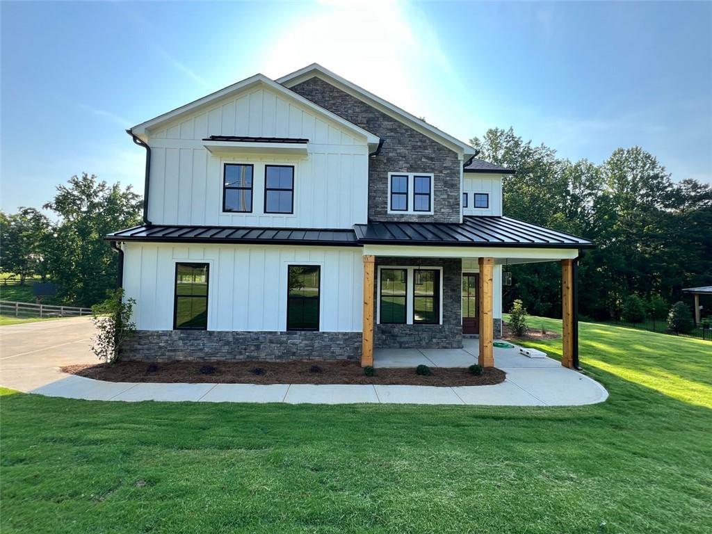 790 Ferguson Pl., Dallas, GA 30132