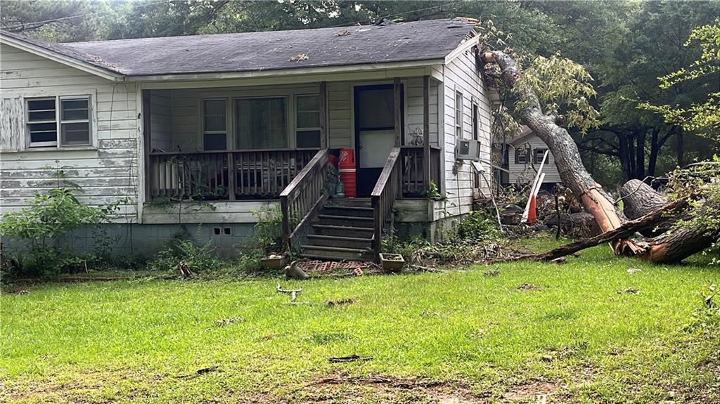 3379 Railroad St., Ellenwood, GA 30294