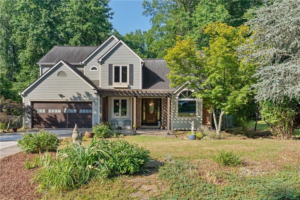 1270 Taylor Oaks Dr., Roswell, GA 30076