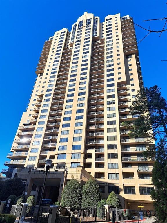 3481 Lakeside Dr. #2204, Atlanta, GA 30326