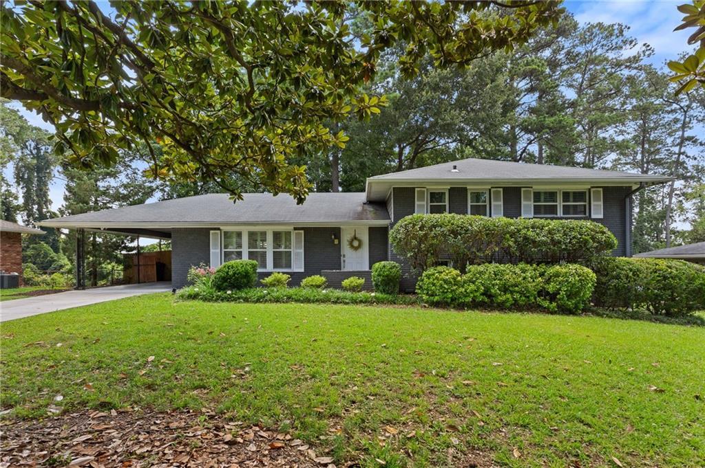 2416 Elmwood Cir., Atlanta, GA 30339