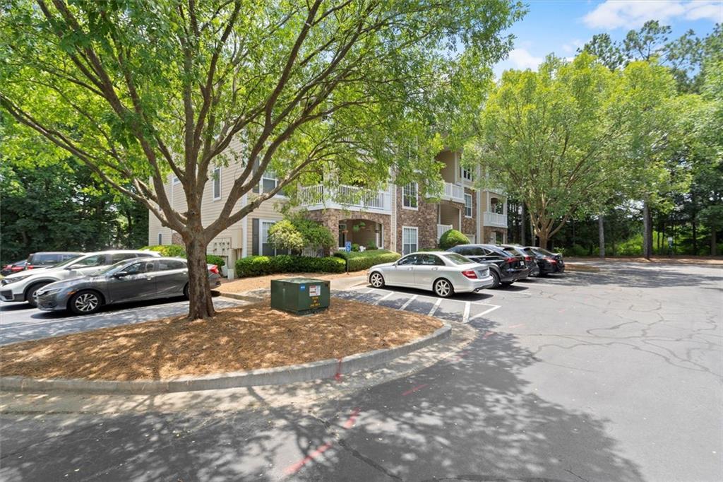 632 Sandringham Dr., Alpharetta, GA 30004