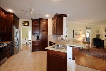 340 Channings Lake Dr., Lawrenceville, GA 30043