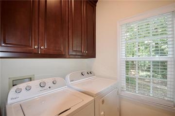 340 Channings Lake Dr., Lawrenceville, GA 30043