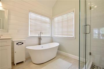 340 Channings Lake Dr., Lawrenceville, GA 30043