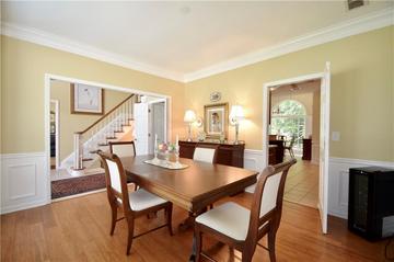 340 Channings Lake Dr., Lawrenceville, GA 30043