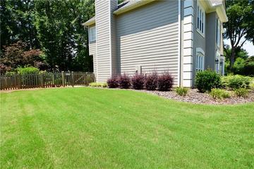 340 Channings Lake Dr., Lawrenceville, GA 30043