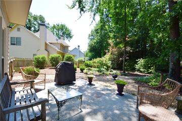 340 Channings Lake Dr., Lawrenceville, GA 30043