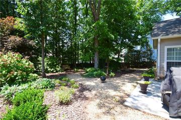 340 Channings Lake Dr., Lawrenceville, GA 30043